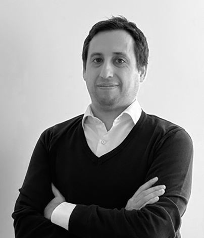 Alejandro García, Business Manager